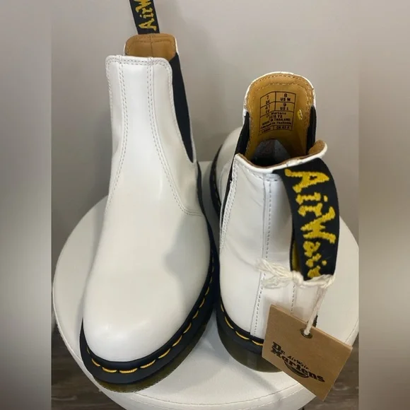 Dr. Martens White Smooth Leather Chelsea Boots unisex ladies size 9 Men 8 NWOB - Picture 6 of 11
